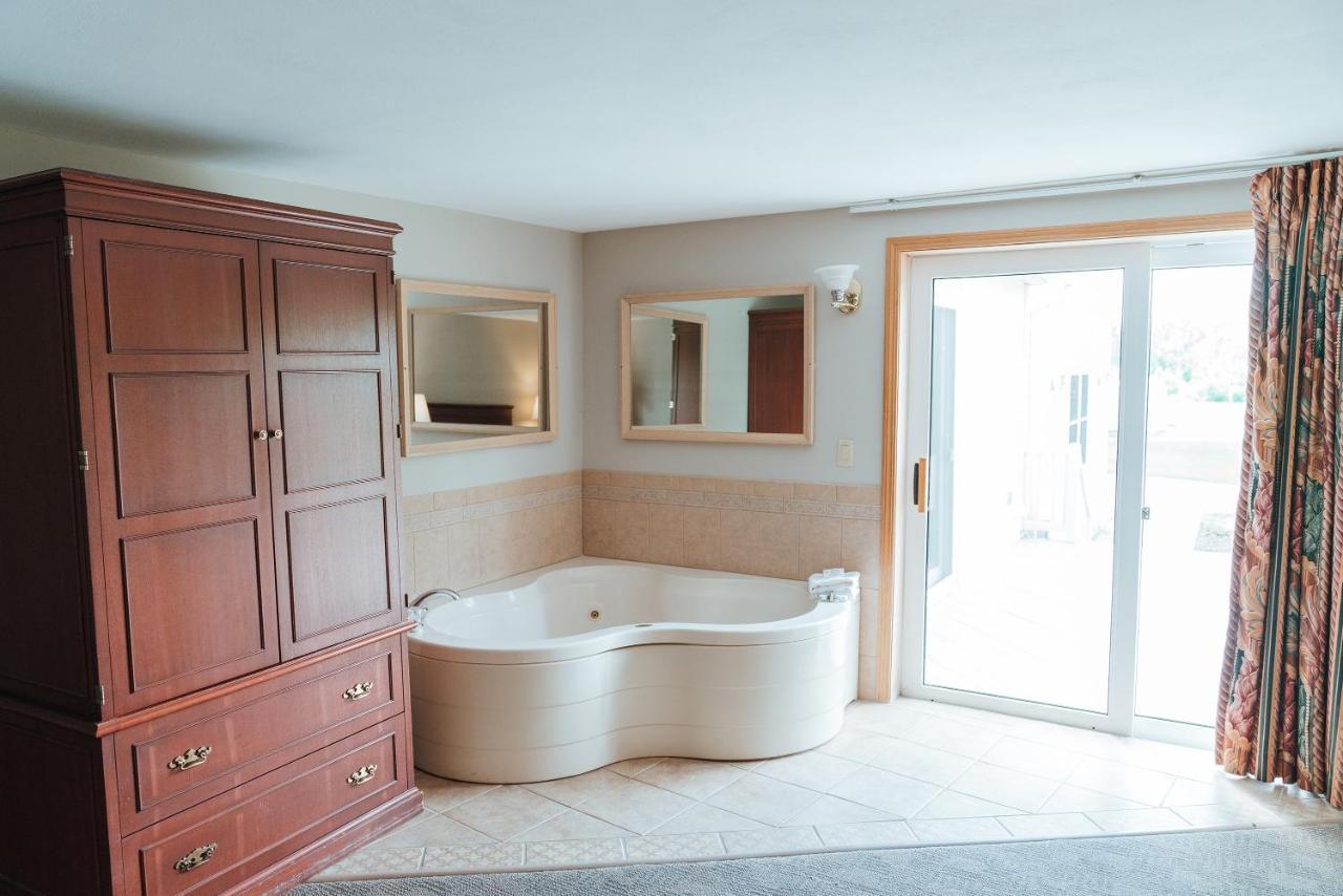 Skaneateles Suites Εξωτερικό φωτογραφία