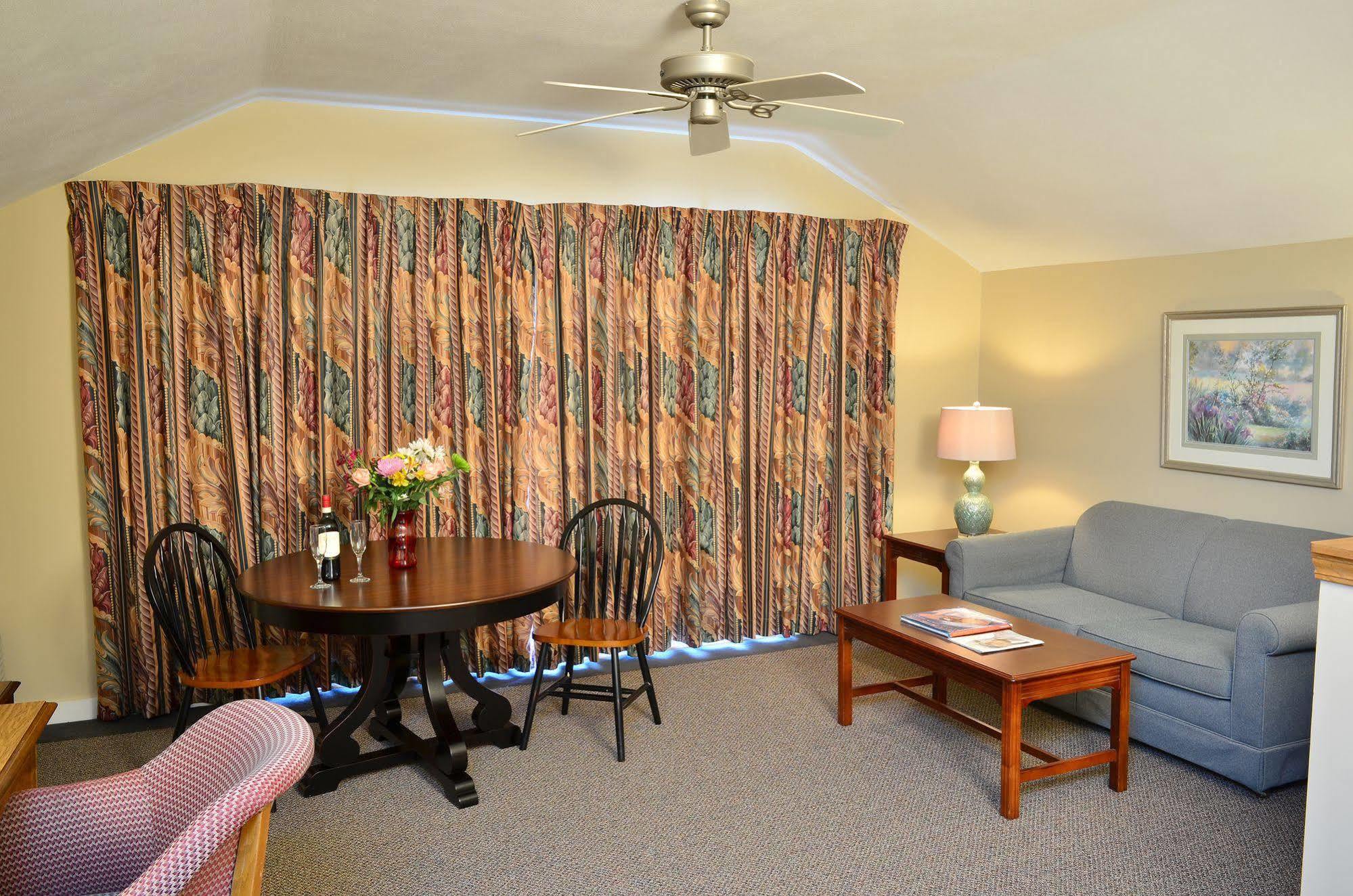 Skaneateles Suites Εξωτερικό φωτογραφία
